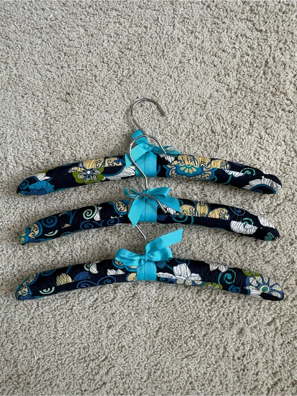 3 VERA BRADLEY Blue PEACOCK PAISLEY Padded DESIGNER HANGERS Set TRIO